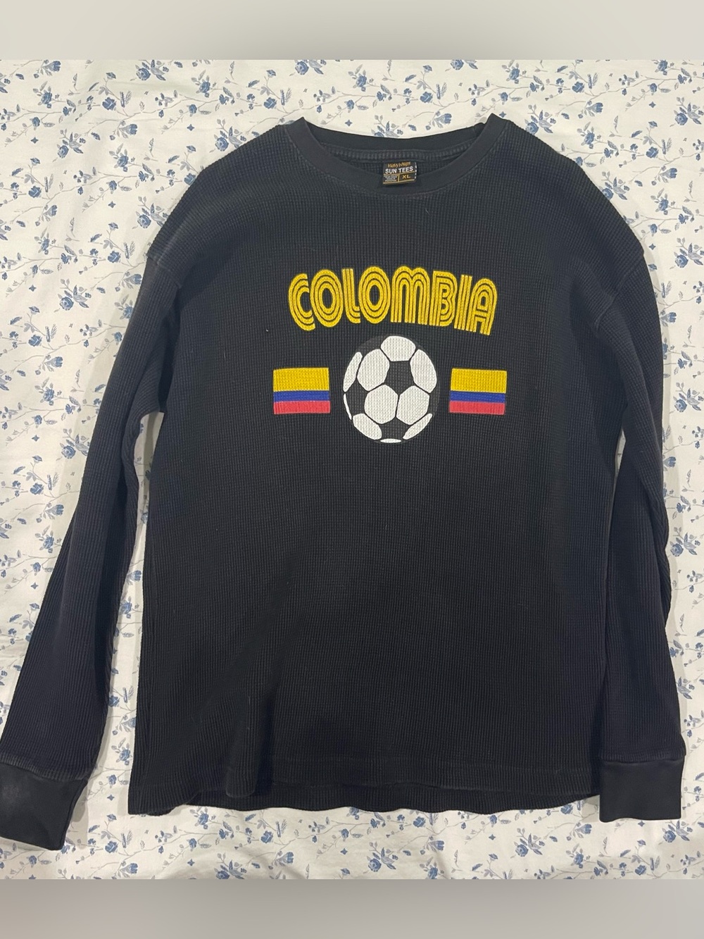 Black 'Colombia' Soccer Graphic Long Sleeve